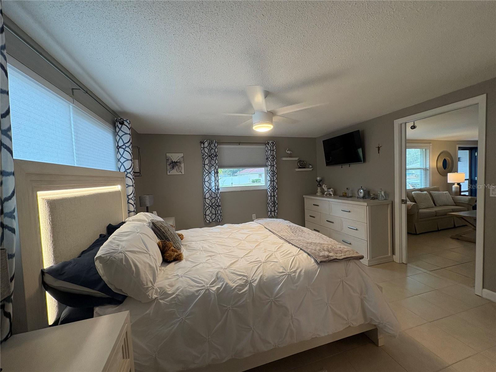 Image 20 of 27 For 3319 Shamrock Drive