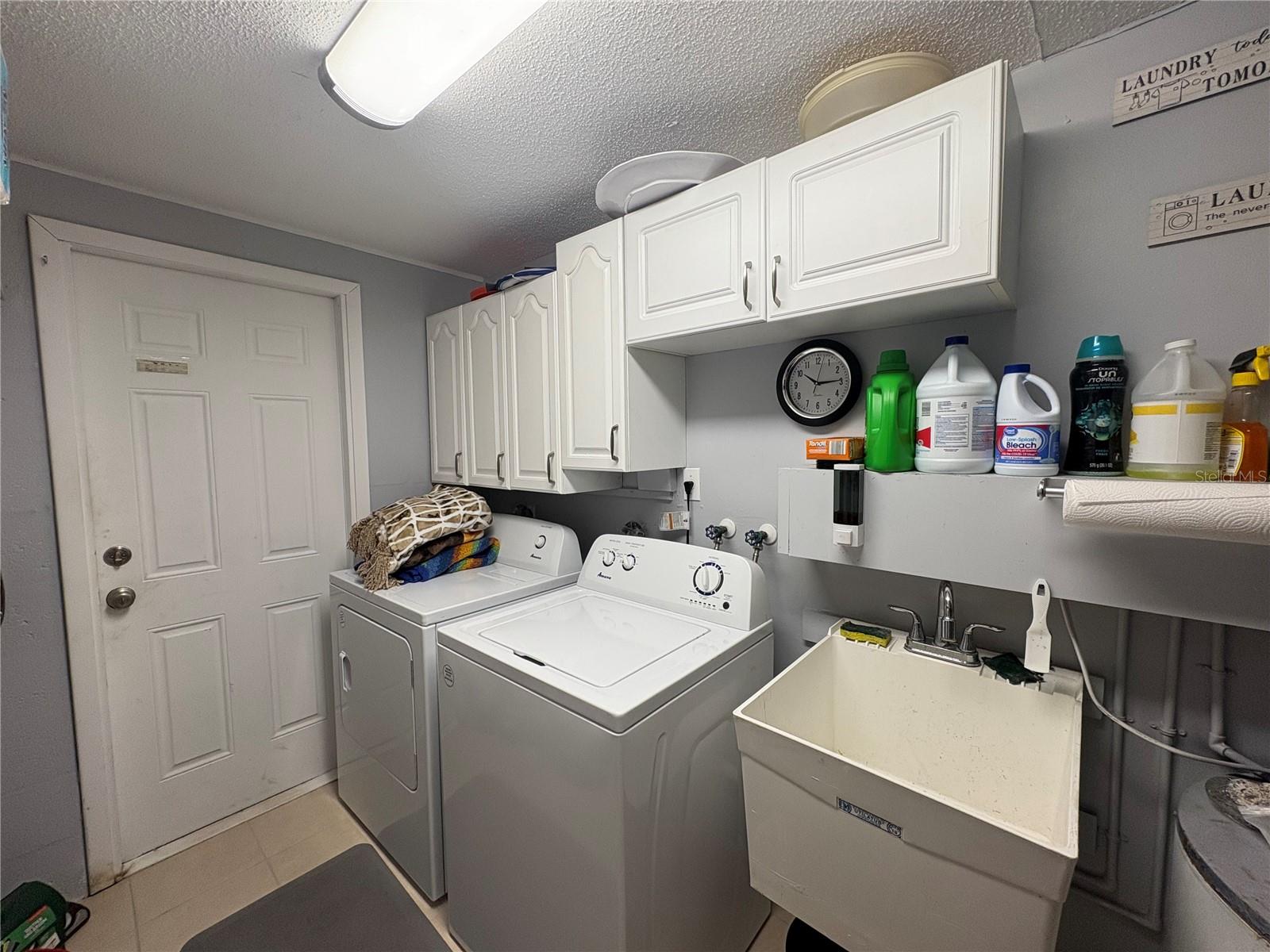 Image 22 of 27 For 3319 Shamrock Drive