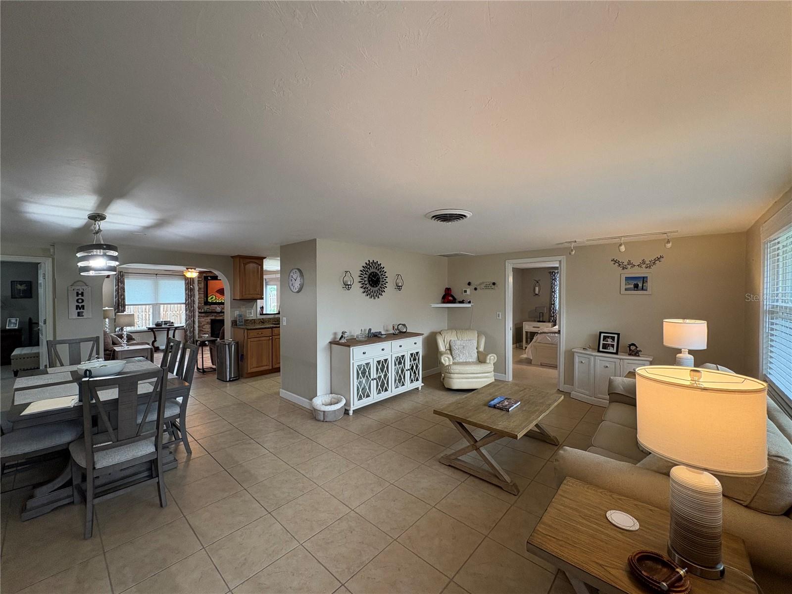 Image 7 of 27 For 3319 Shamrock Drive