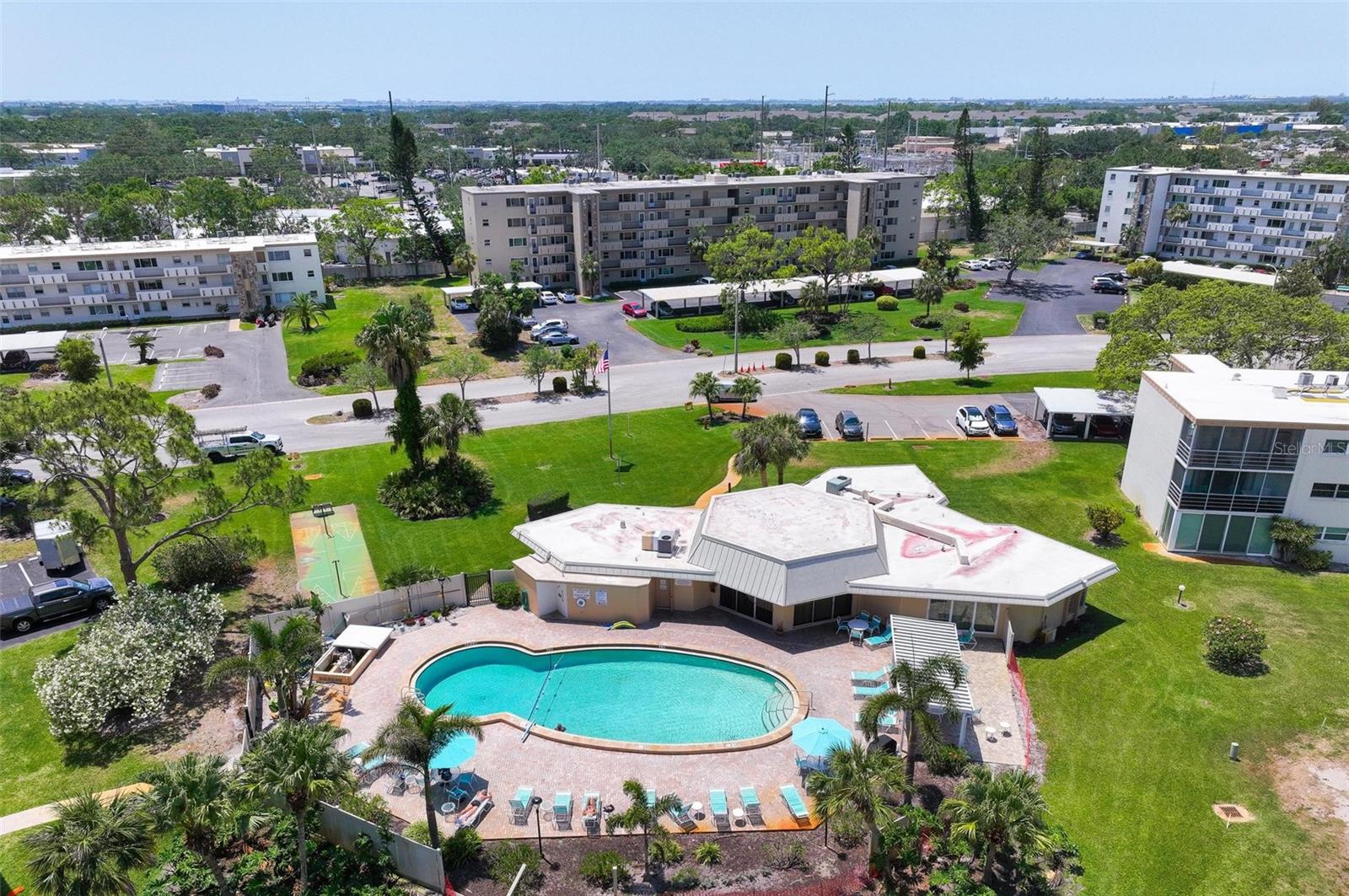 Image 32 of 34 For 4040 Ironwood Circle 102f