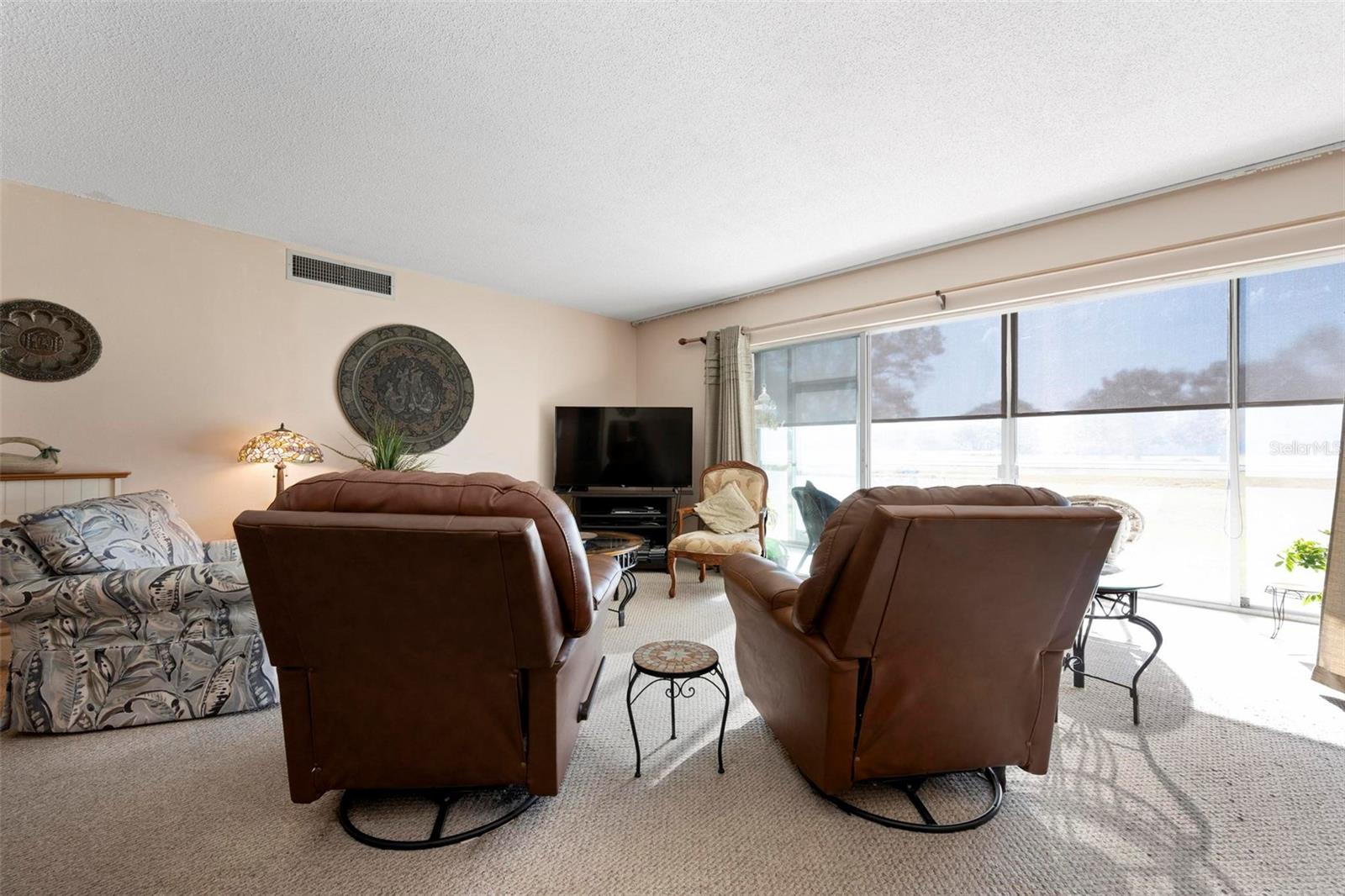 Image 7 of 34 For 4040 Ironwood Circle 102f