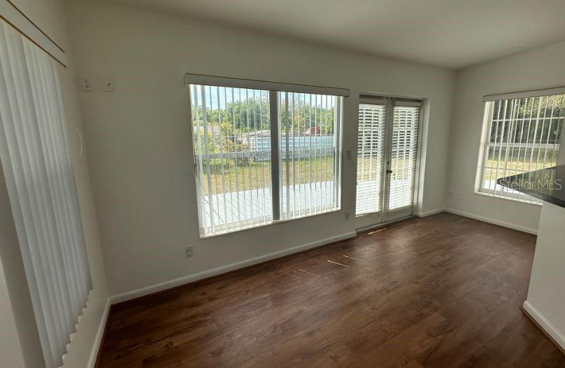 Image 23 of 31 For 3912 Linwood