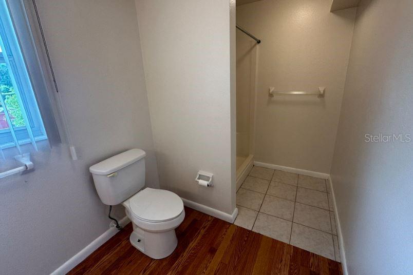 Image 29 of 31 For 3912 Linwood