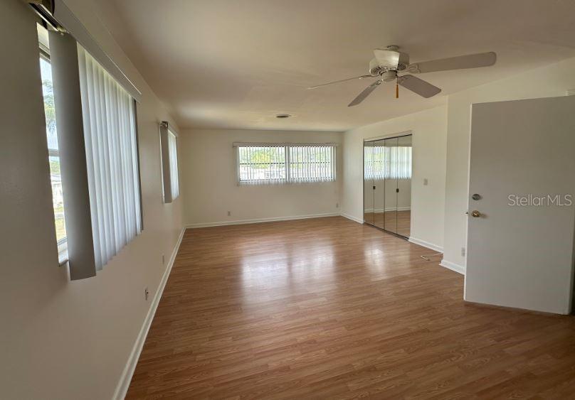 Image 30 of 31 For 3912 Linwood