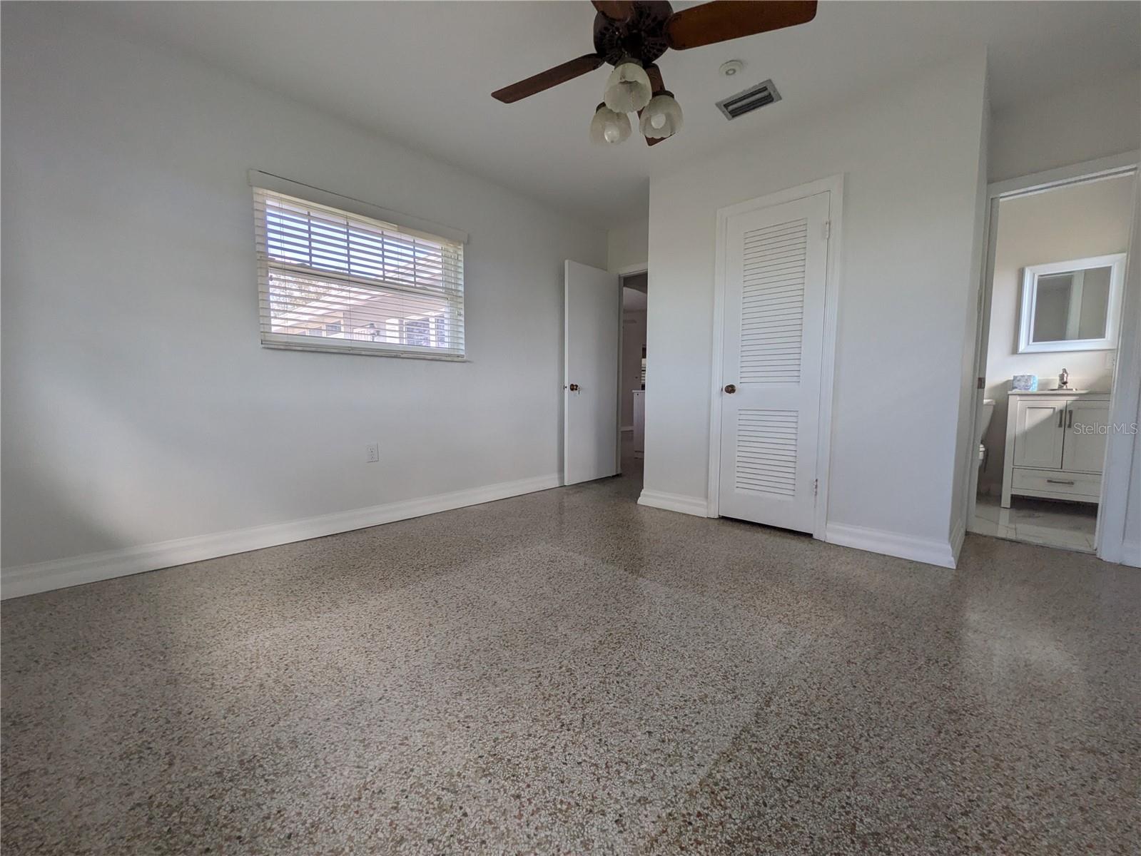 Image 12 of 30 For 6280 Uplands Boulevard