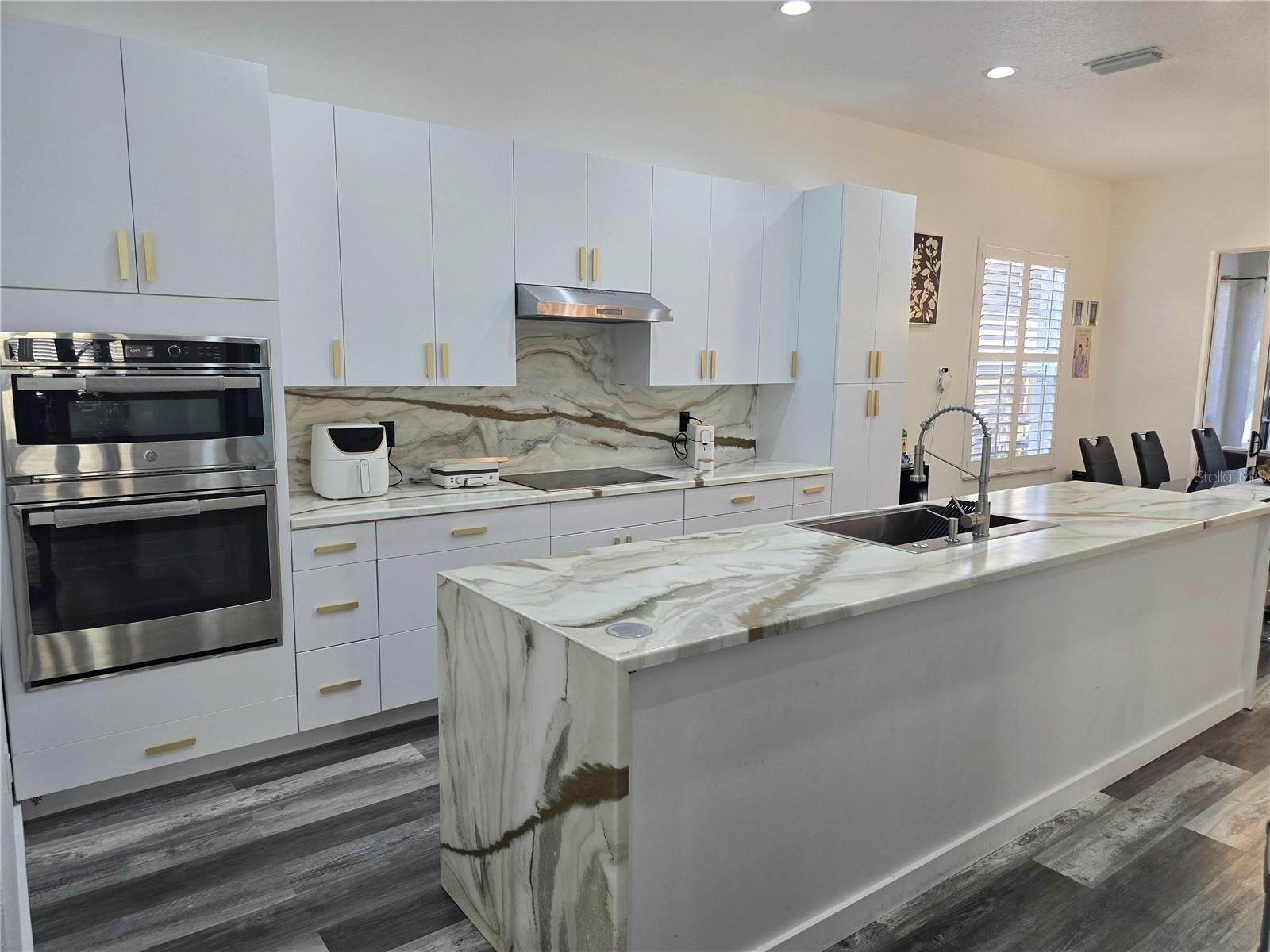 Image 10 of 29 For 8111 Santa Rosa Court