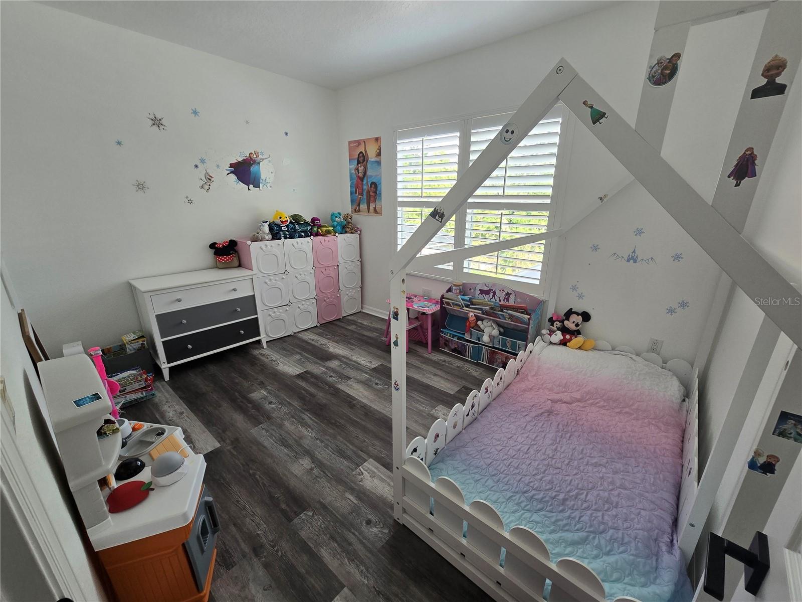 Image 18 of 29 For 8111 Santa Rosa Court