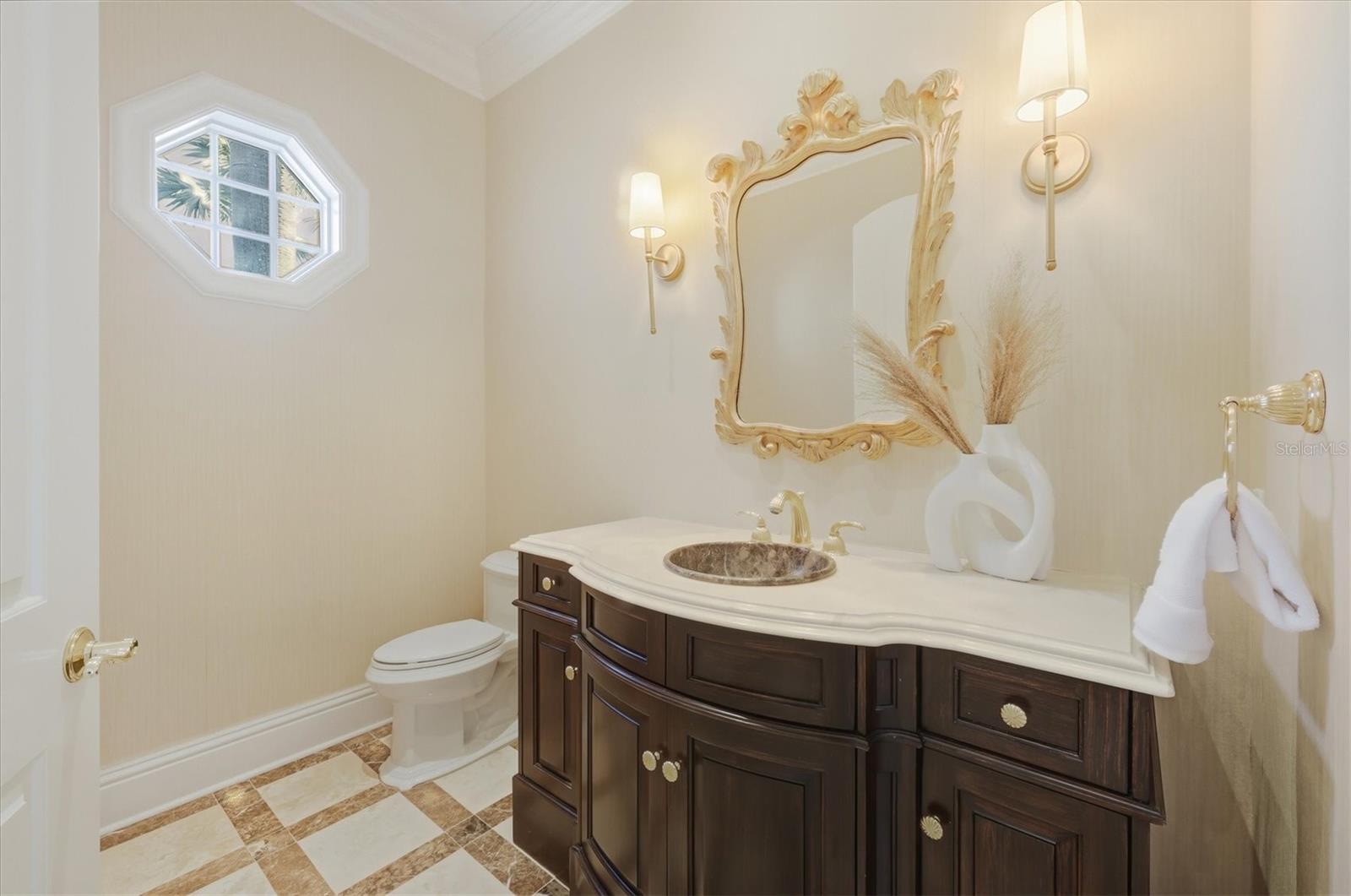 Image 43 of 100 For 7028 Portmarnock Place