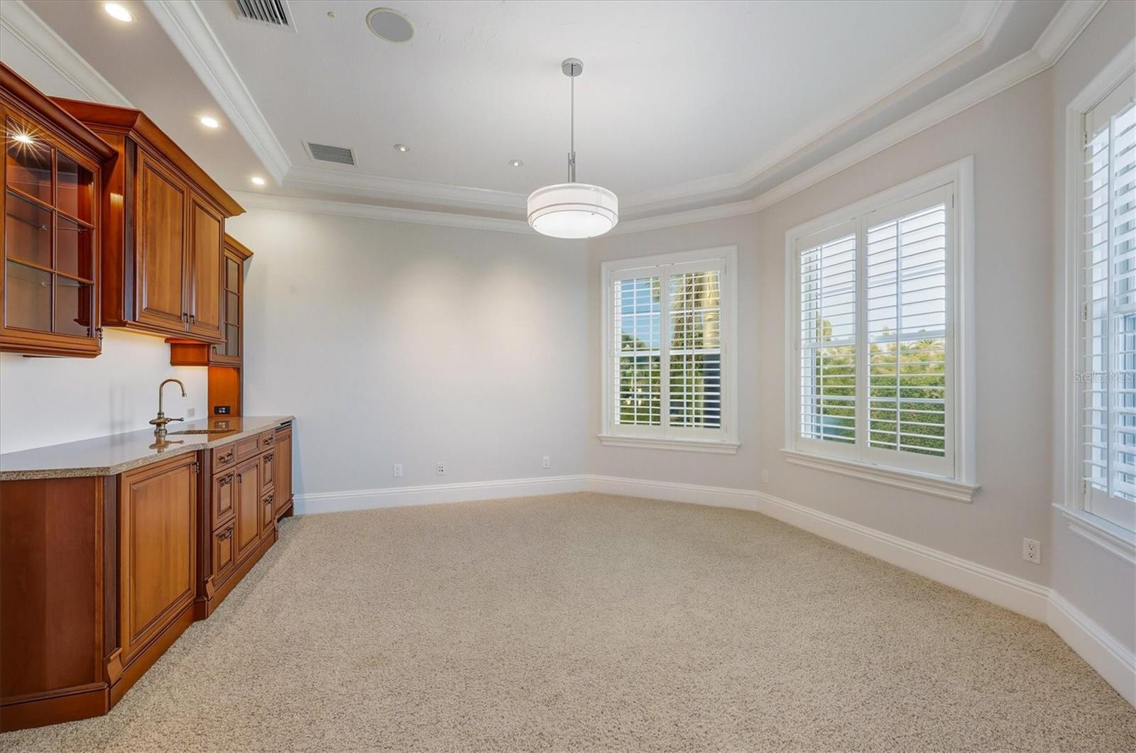 Image 51 of 100 For 7028 Portmarnock Place