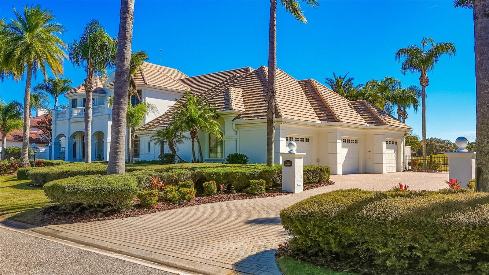 Image 6 of 100 For 7028 Portmarnock Place