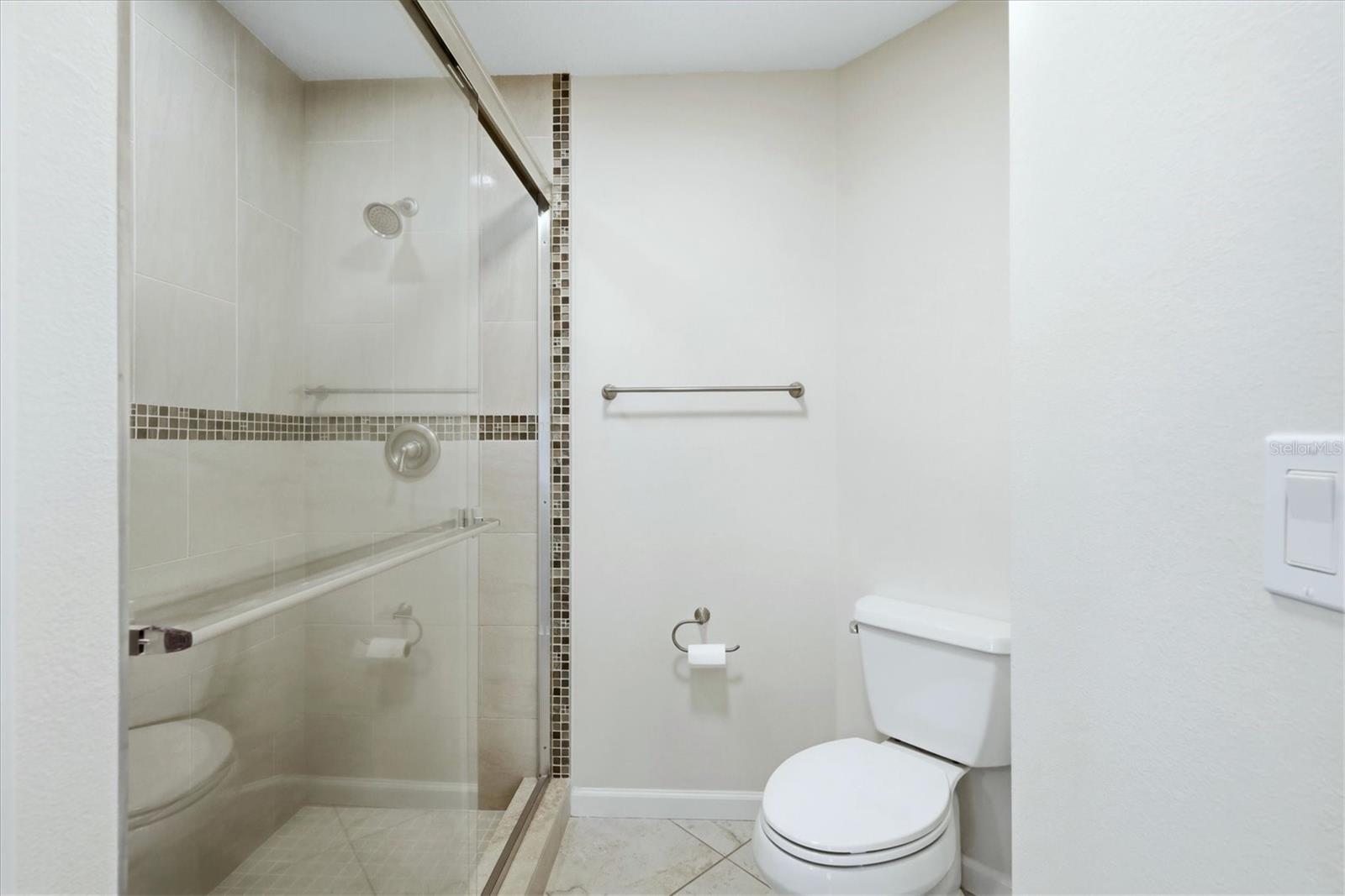 Image 17 of 57 For 5442 Fair Oaks Street 12c