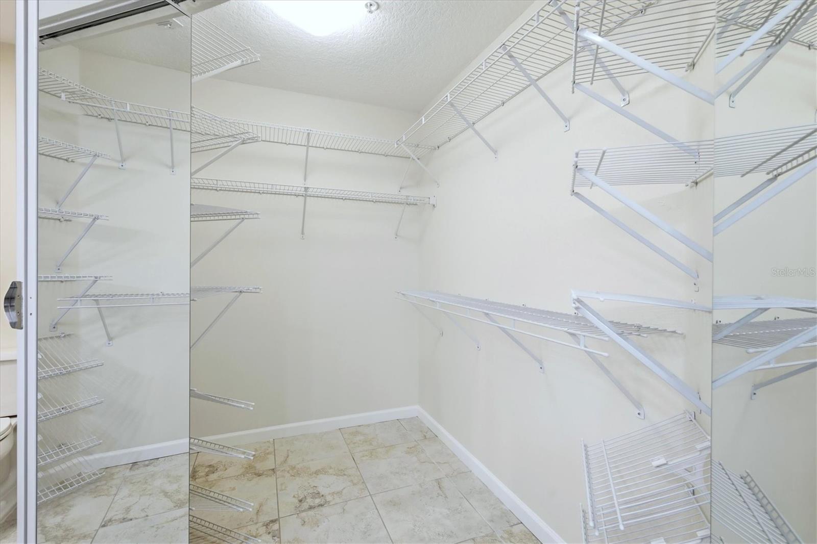 Image 18 of 57 For 5442 Fair Oaks Street 12c