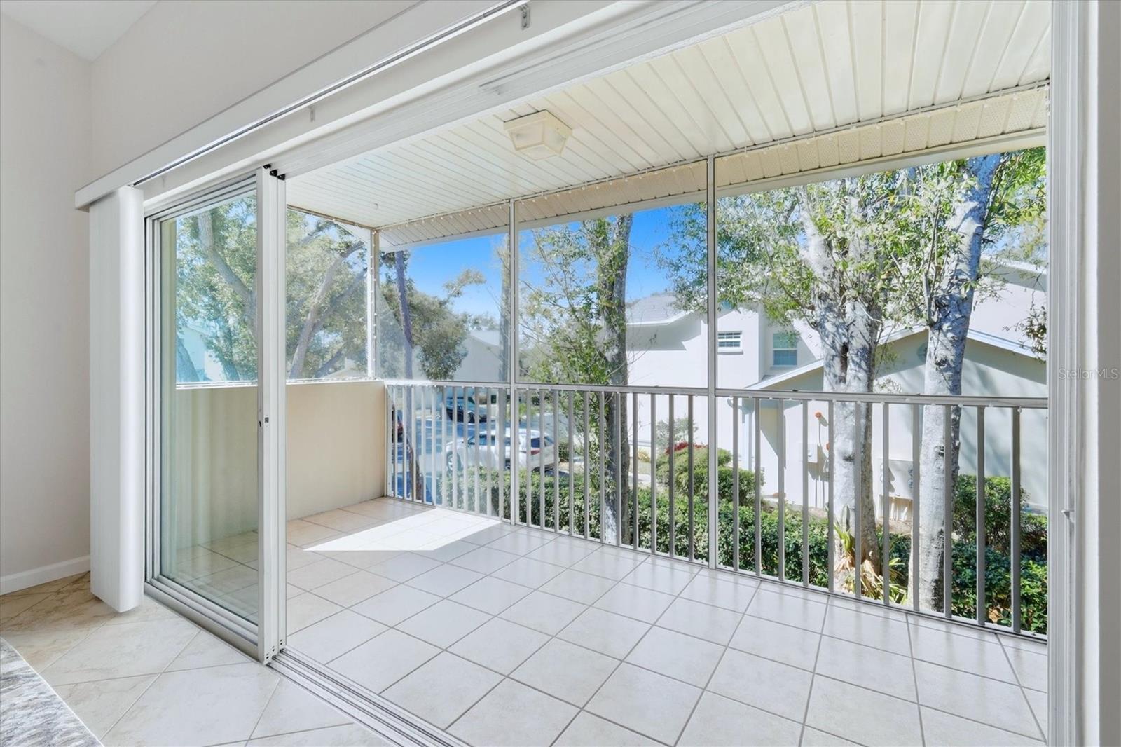 Image 25 of 57 For 5442 Fair Oaks Street 12c