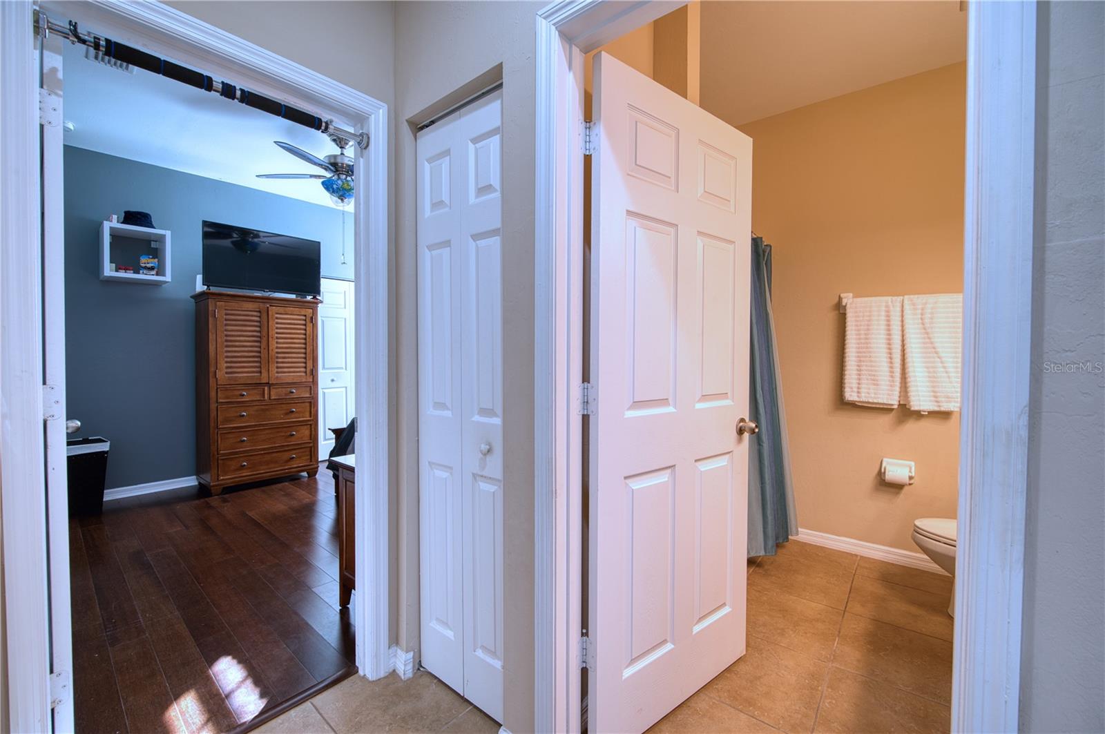 Image 38 of 51 For 5371 Layton Drive