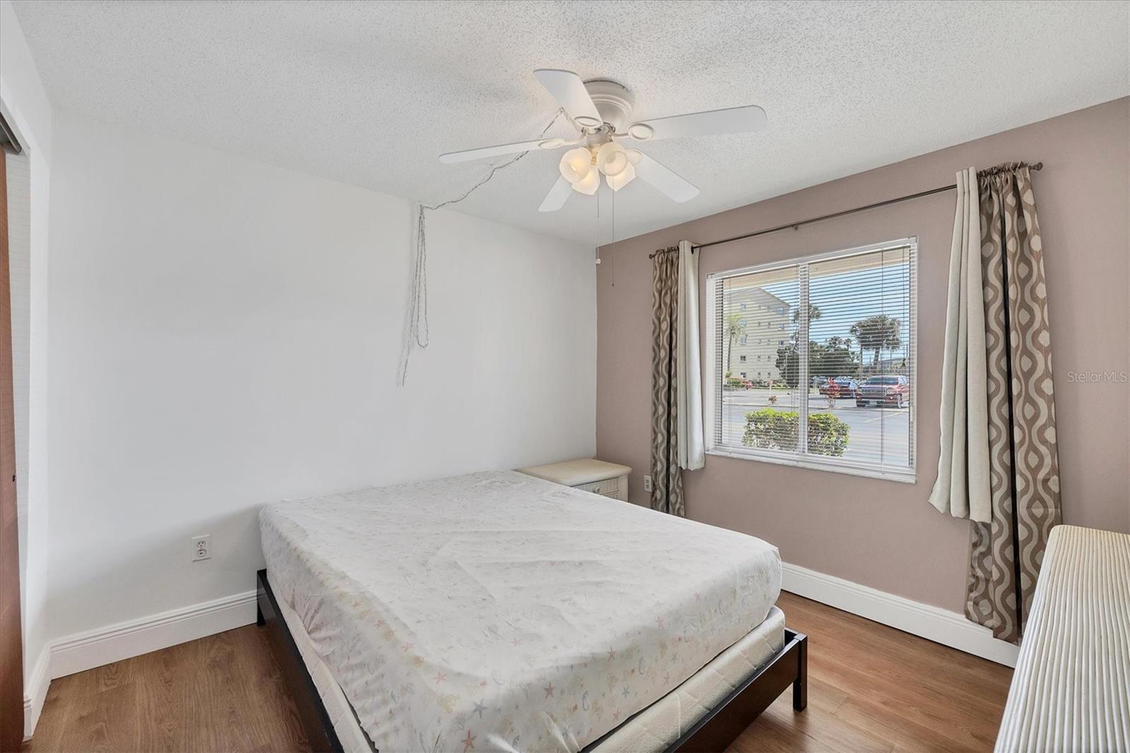 Image 19 of 42 For 3534 Lake Bayshore Drive K118