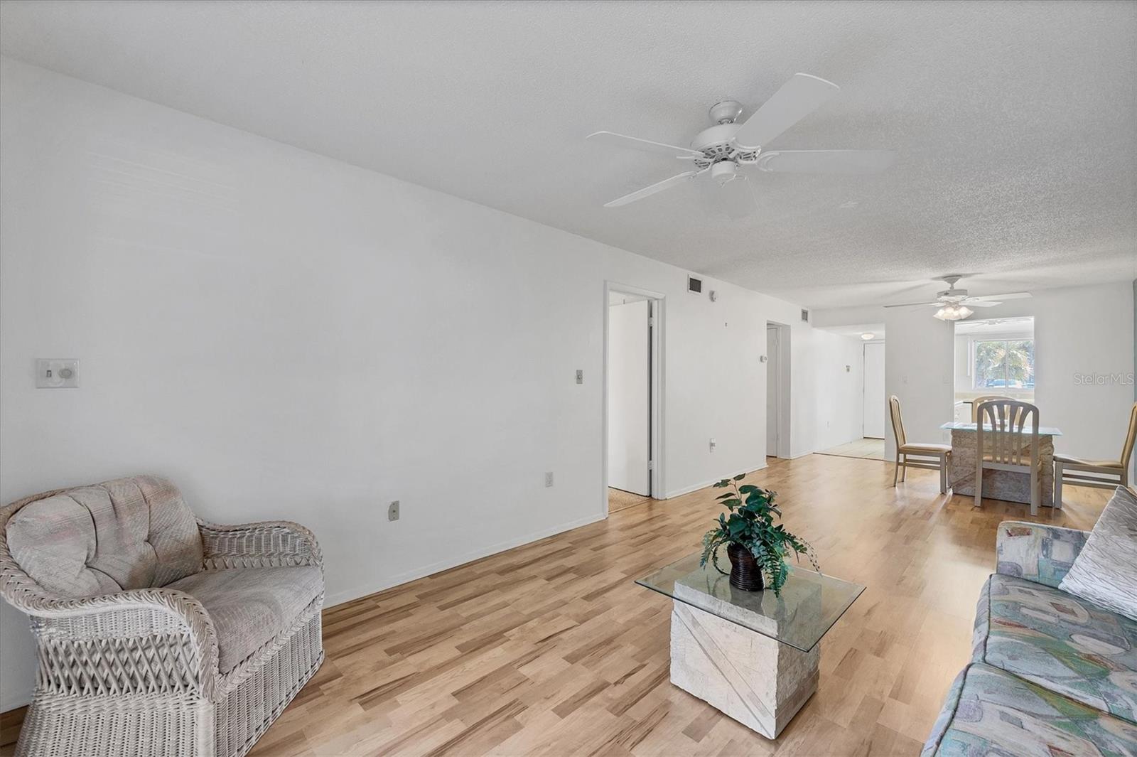 Image 6 of 42 For 3534 Lake Bayshore Drive K118