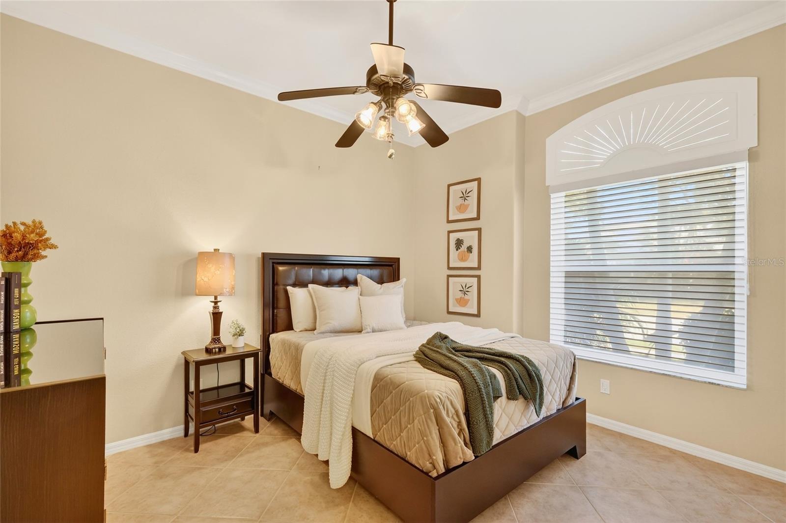 Image 23 of 45 For 3712 5th Avenue Ne