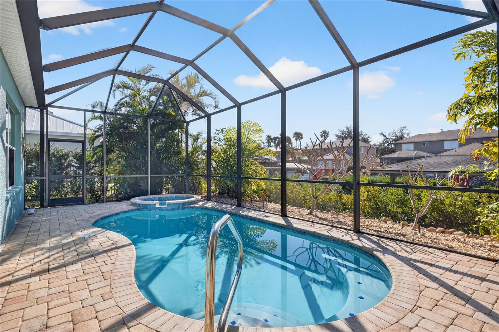 Image 26 of 45 For 3712 5th Avenue Ne