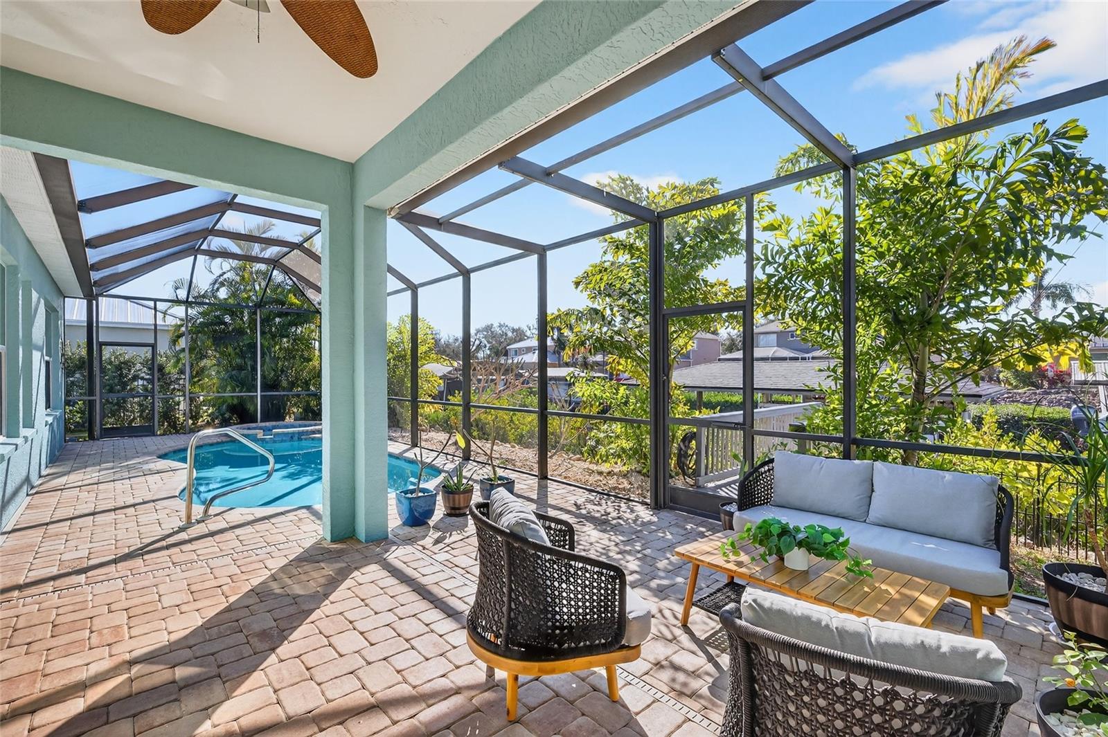 Image 35 of 45 For 3712 5th Avenue Ne