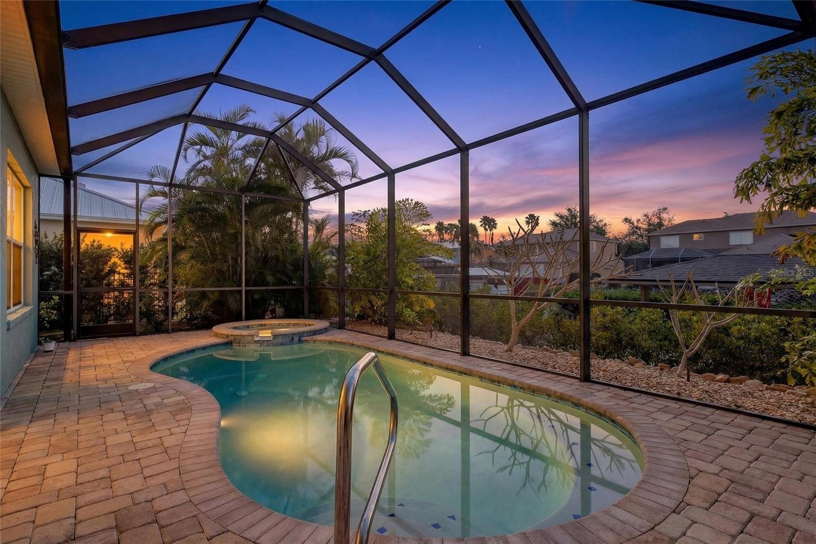 Image 38 of 45 For 3712 5th Avenue Ne