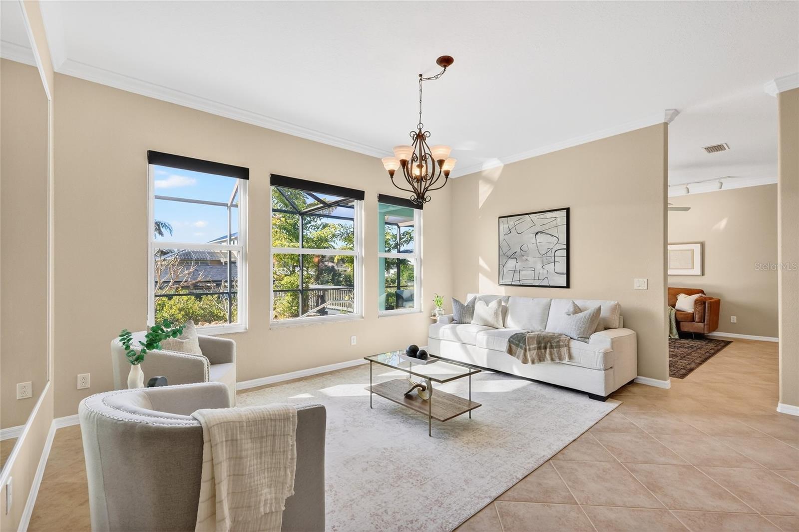 Image 8 of 45 For 3712 5th Avenue Ne