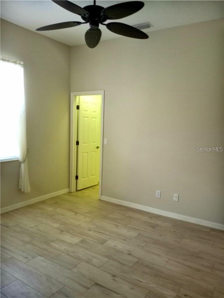 Image 17 of 26 For 5069 Flagstone Drive