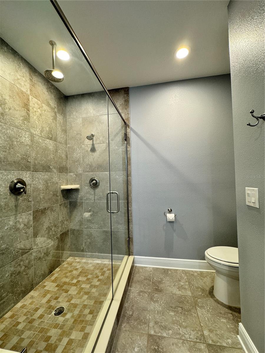 Image 22 of 47 For 3404 79th Street Circle W 203