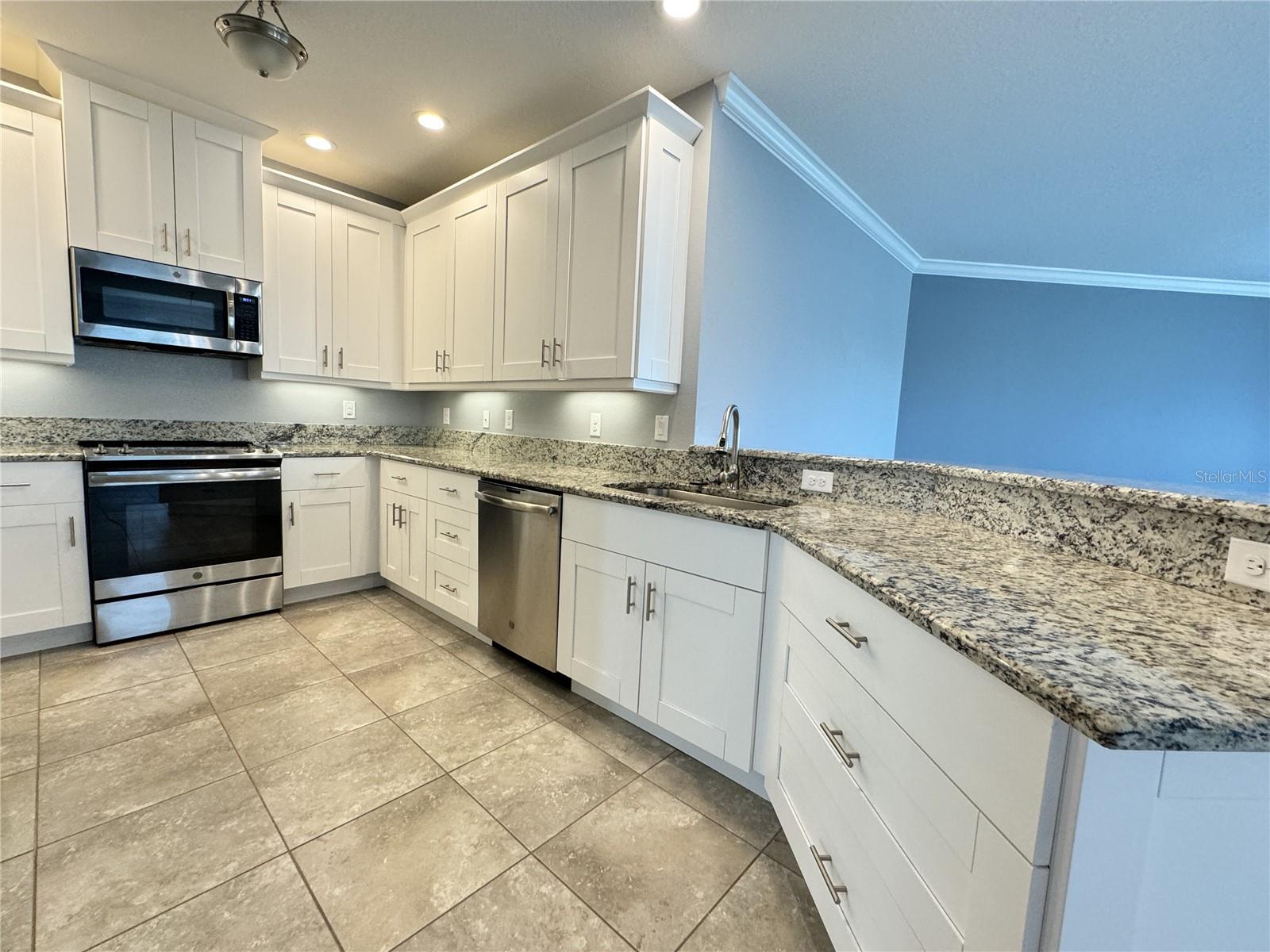 Image 8 of 47 For 3404 79th Street Circle W 203