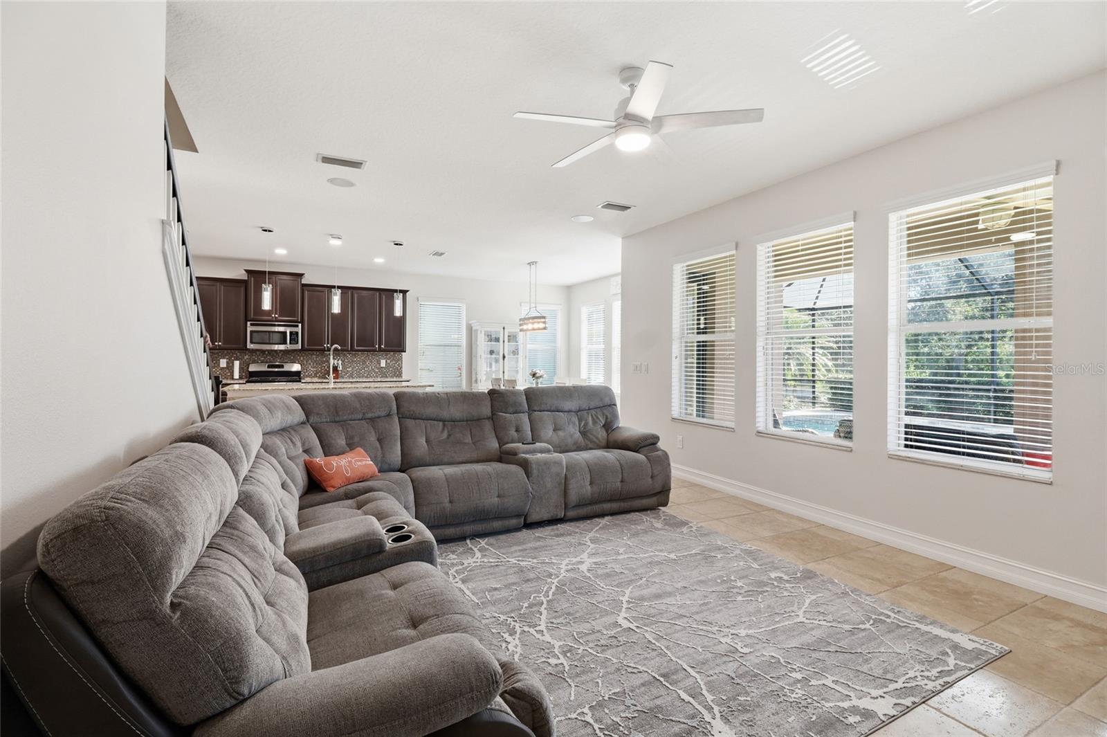 Image 14 of 62 For 12036 Longview Lake Circle