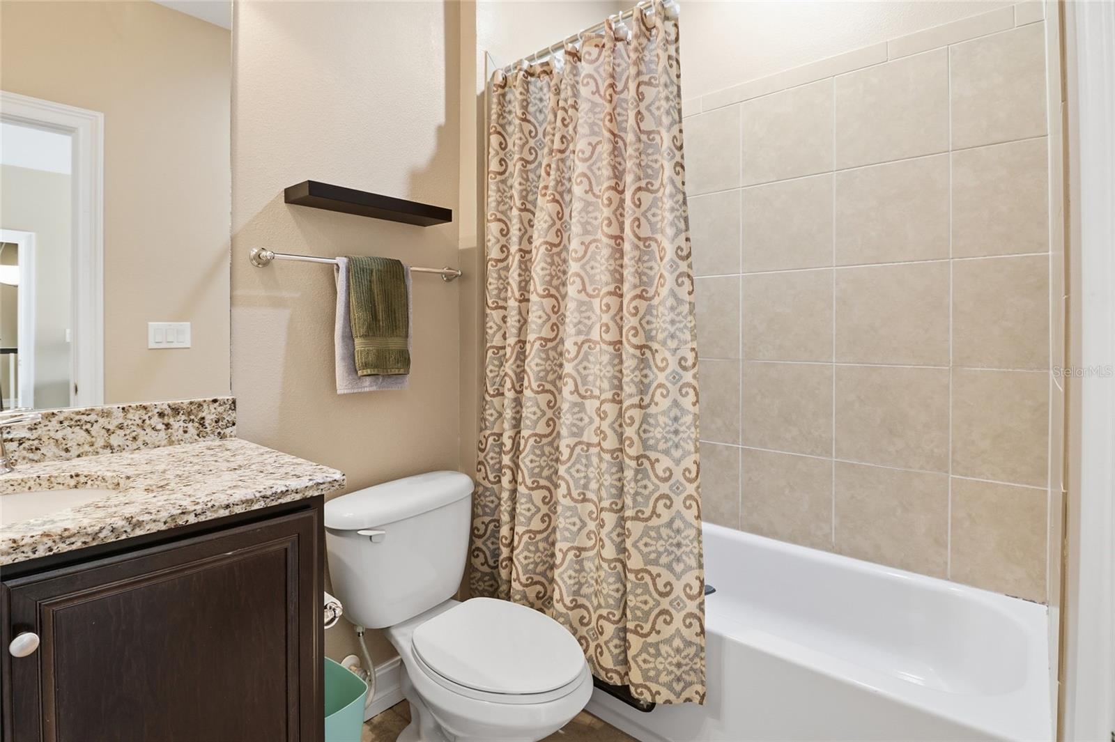 Image 27 of 62 For 12036 Longview Lake Circle