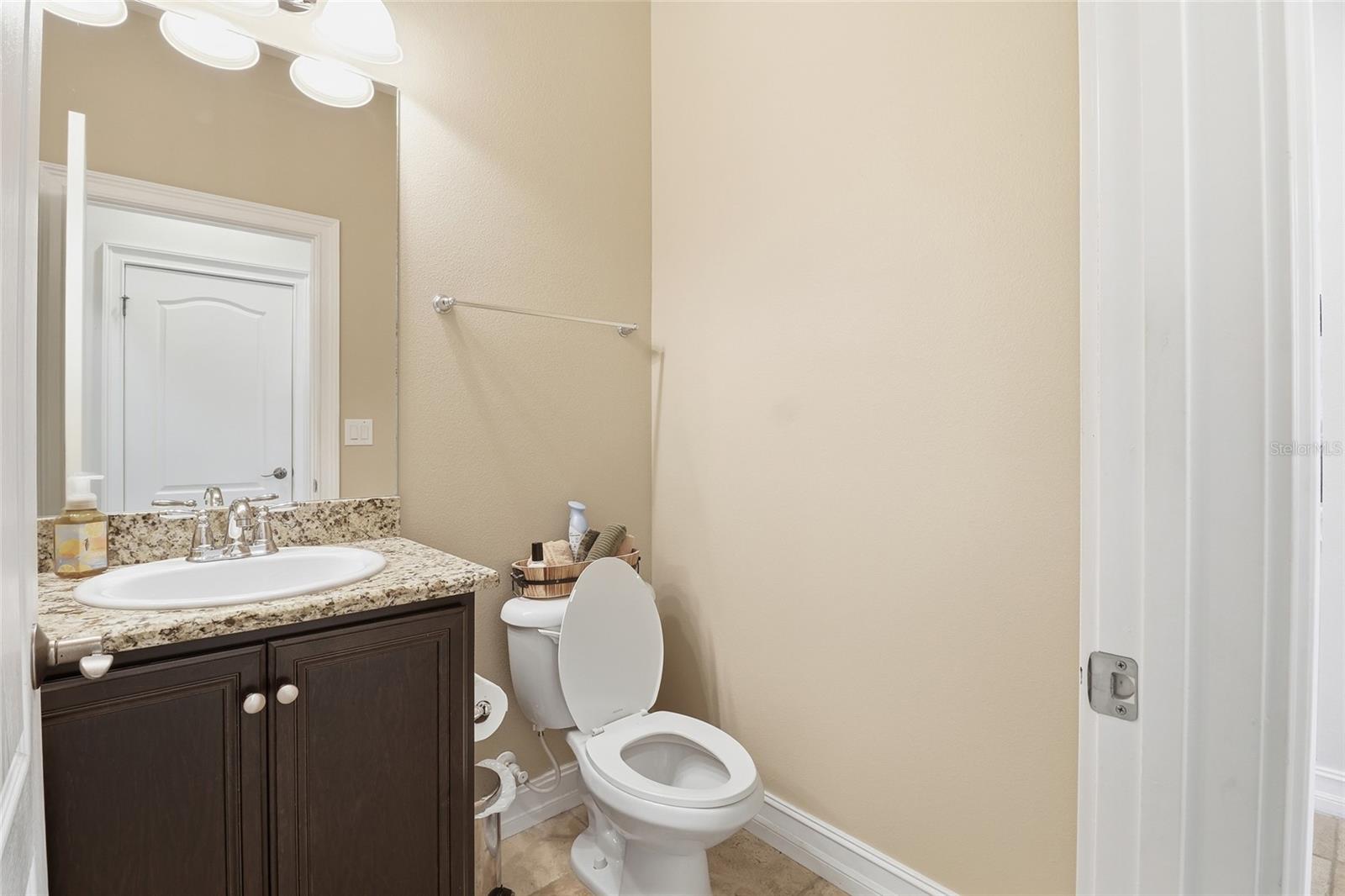 Image 34 of 62 For 12036 Longview Lake Circle