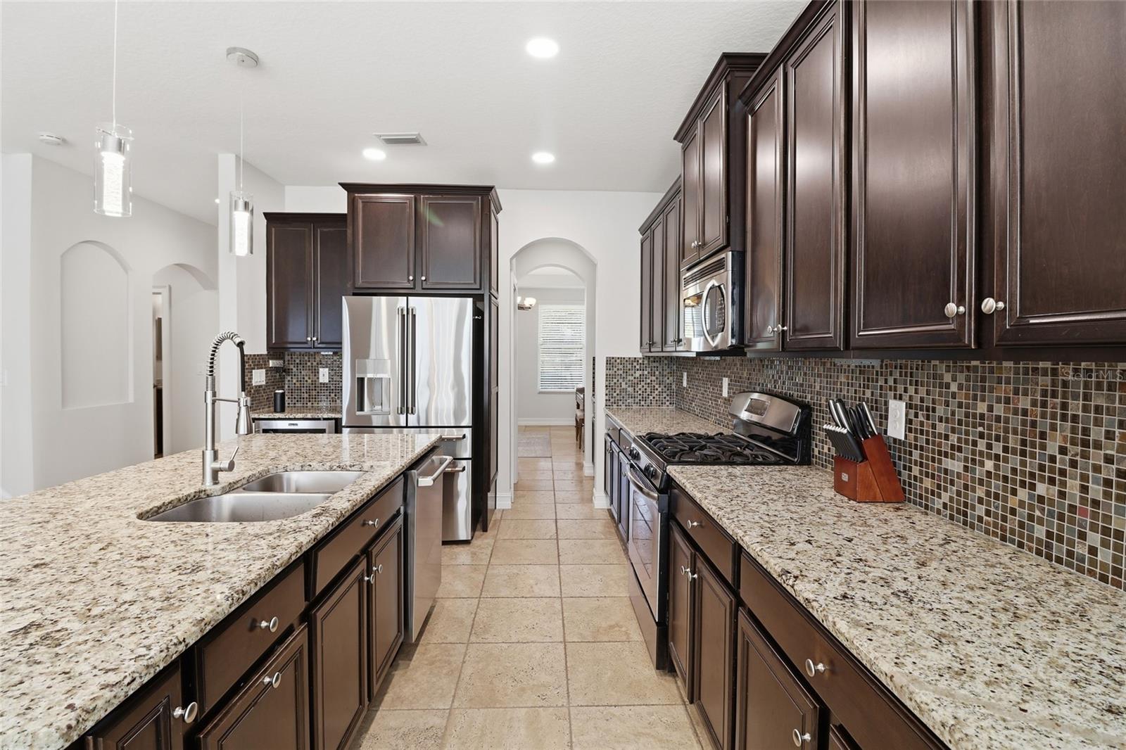 Image 9 of 62 For 12036 Longview Lake Circle