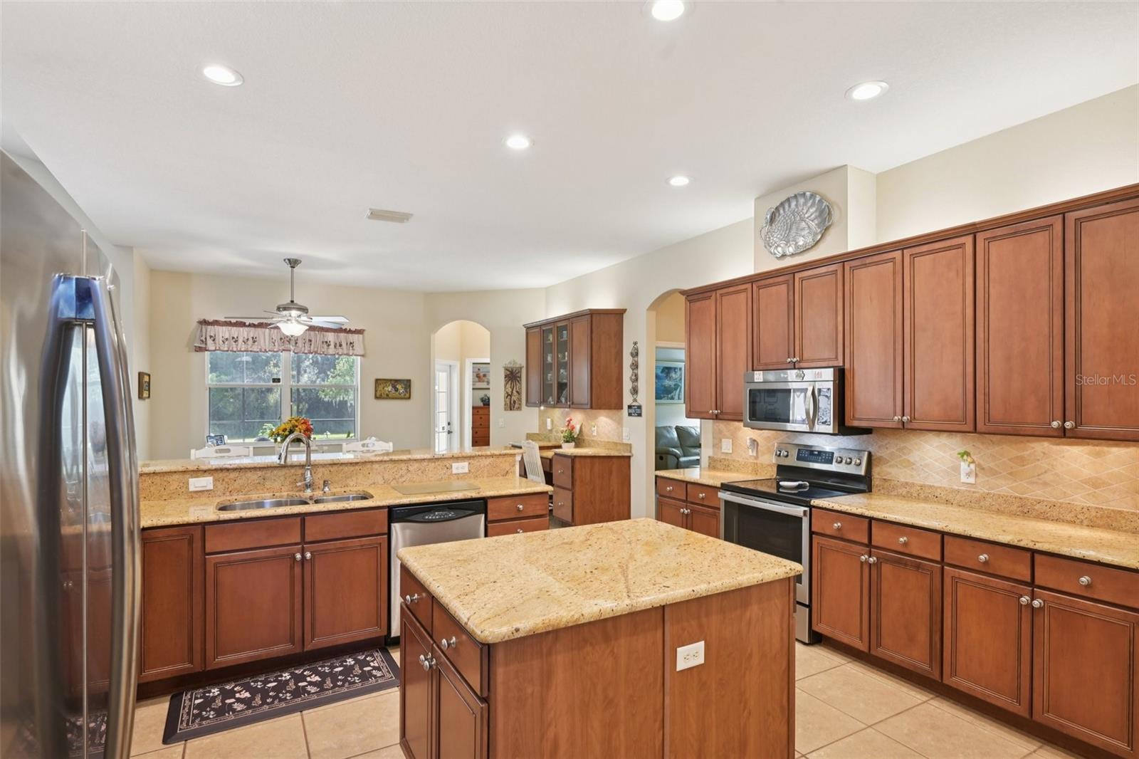 Image 15 of 56 For 15410 17th Avenue E