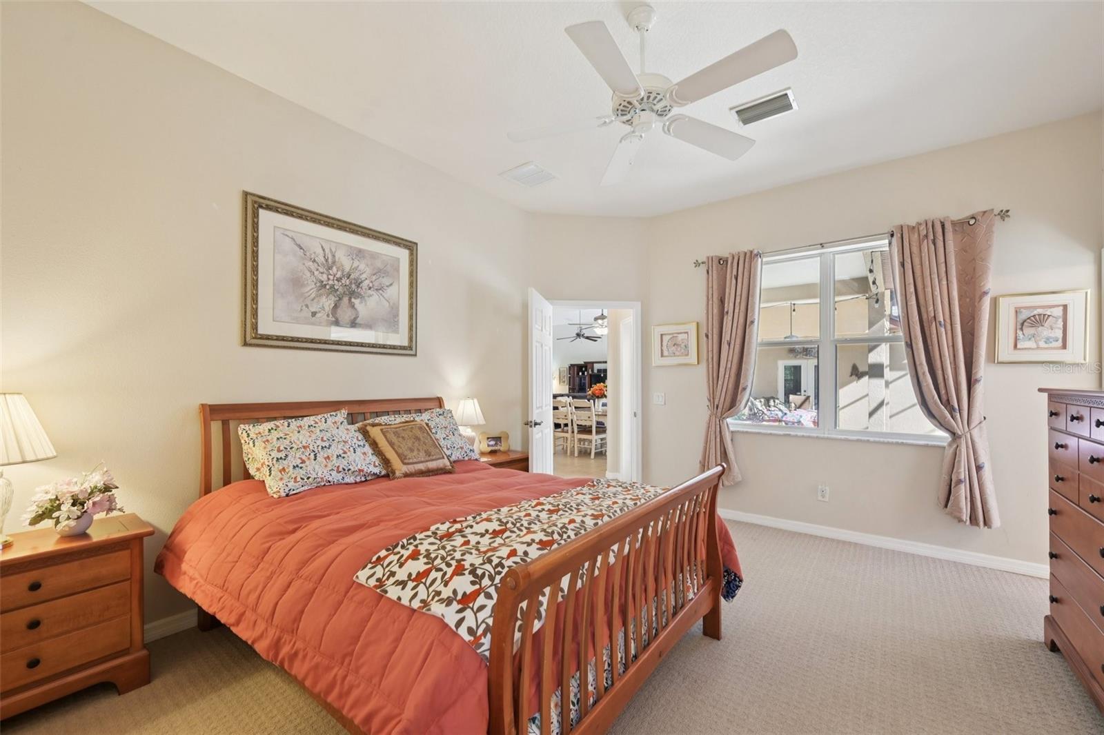 Image 21 of 56 For 15410 17th Avenue E