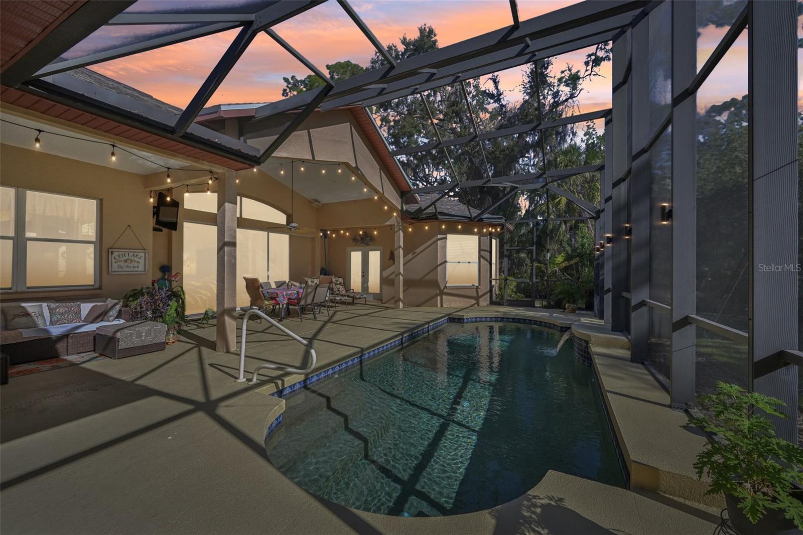 Image 38 of 56 For 15410 17th Avenue E