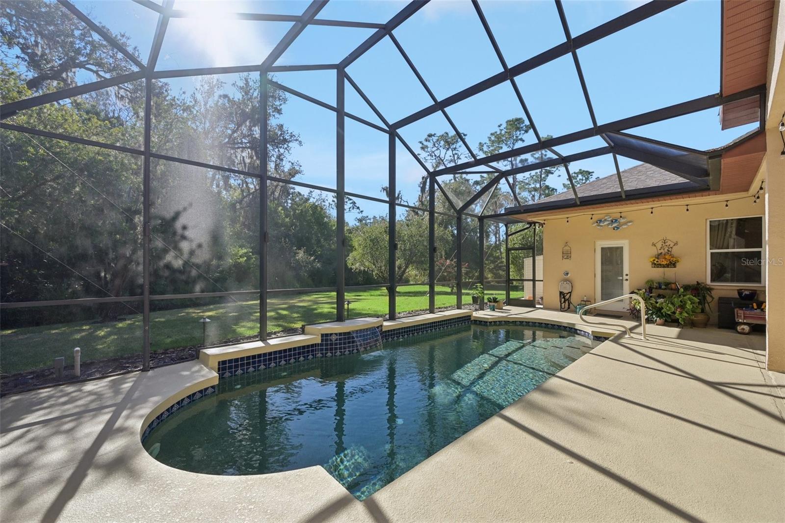 Image 41 of 56 For 15410 17th Avenue E