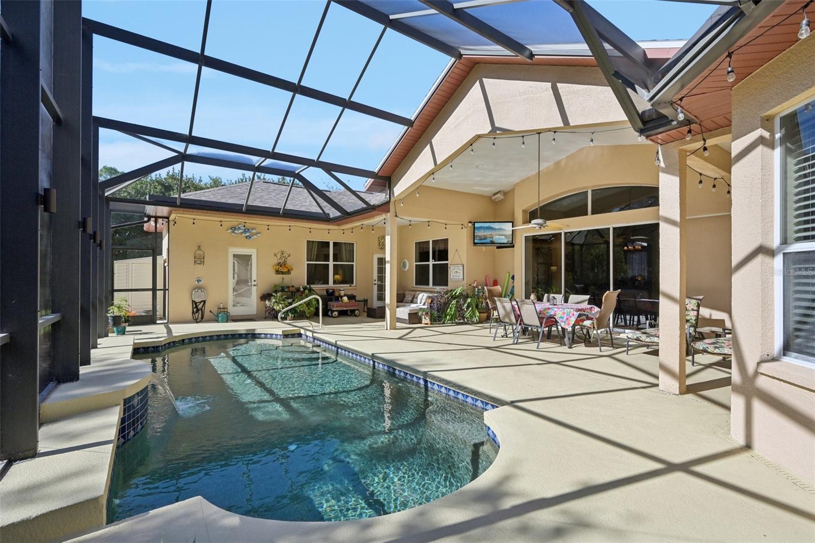 Image 42 of 56 For 15410 17th Avenue E