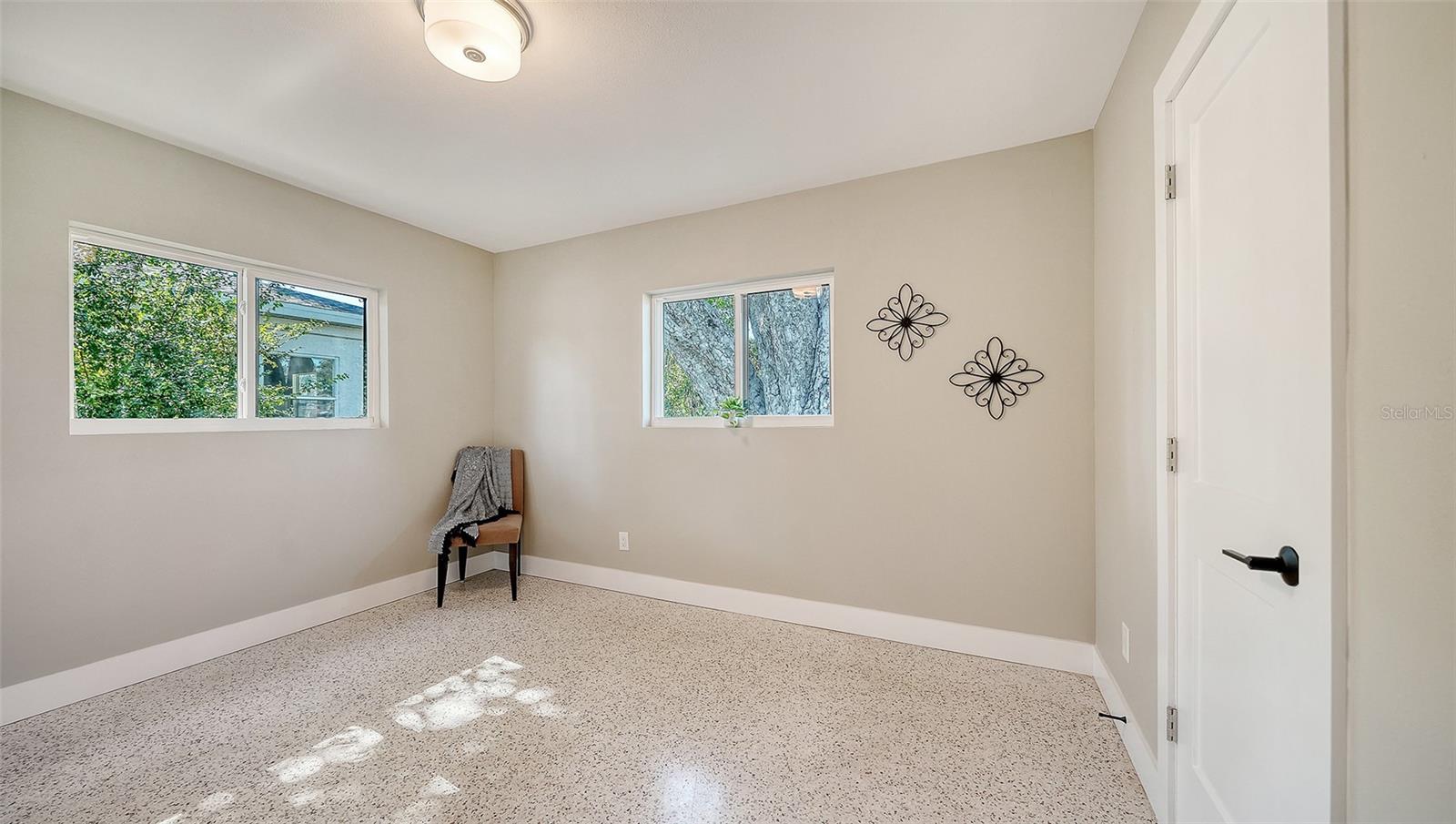 Image 17 of 30 For 5914 Albert Place