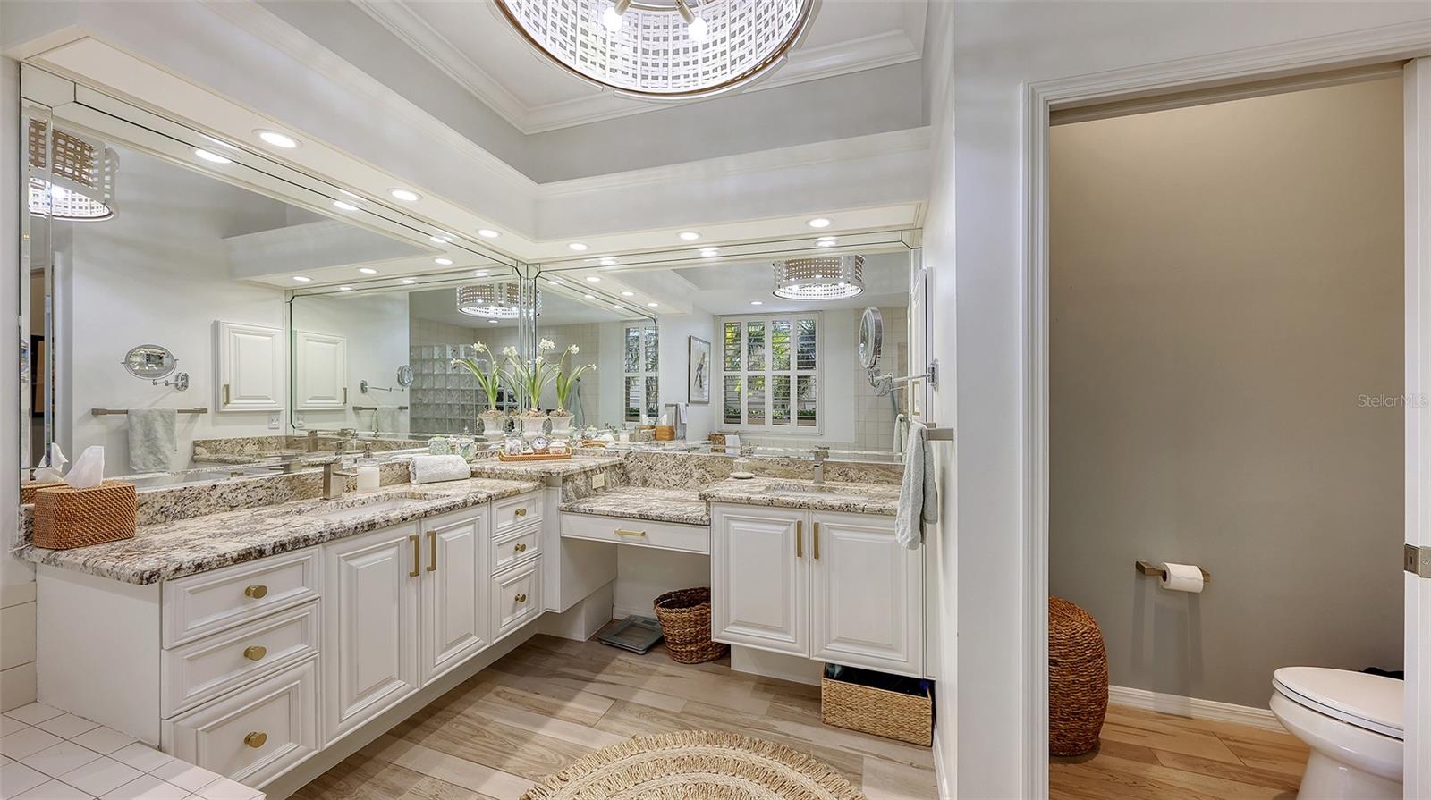 Image 23 of 59 For 8175 Abingdon Court