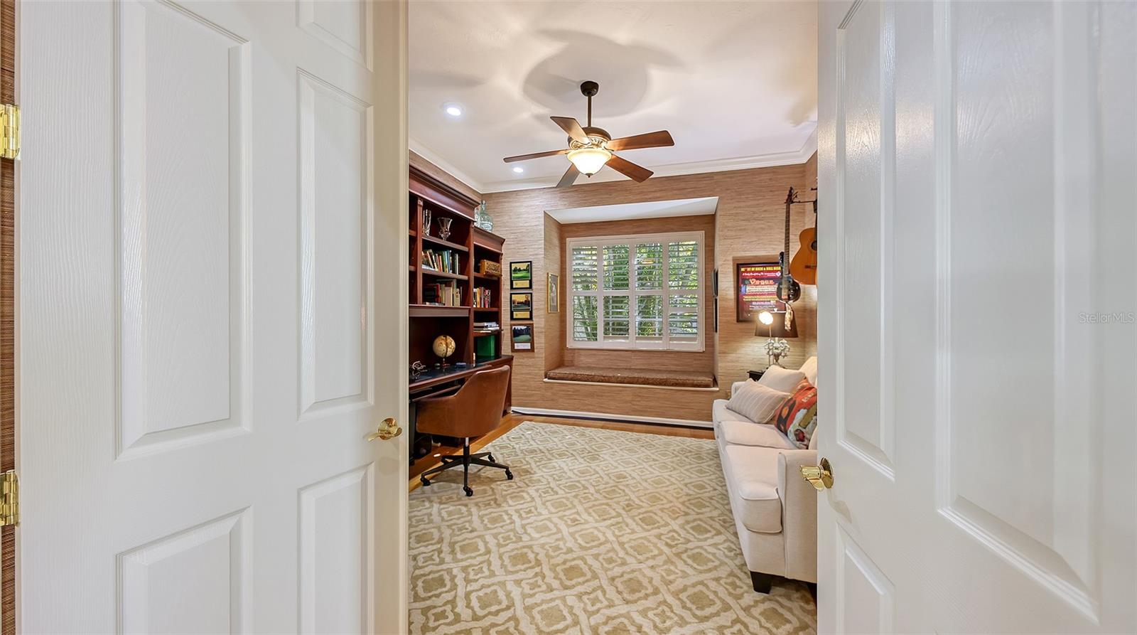 Image 7 of 59 For 8175 Abingdon Court