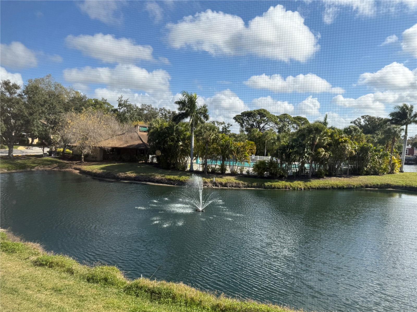 Image 17 of 35 For 5525 Ashton Lake Drive 5525