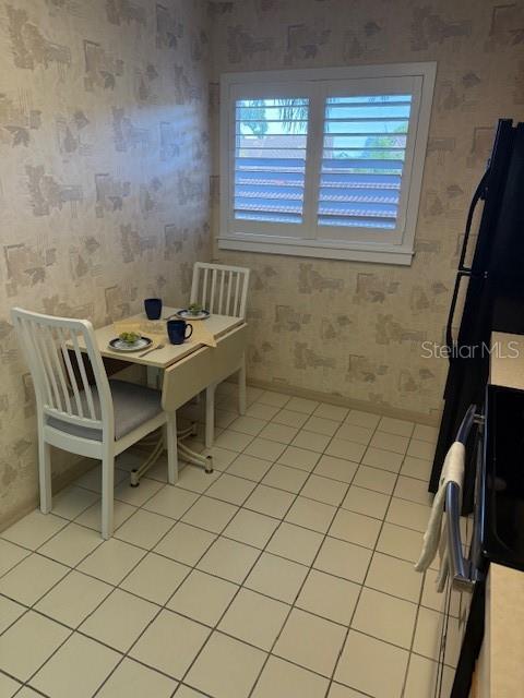 Image 5 of 35 For 5525 Ashton Lake Drive 5525