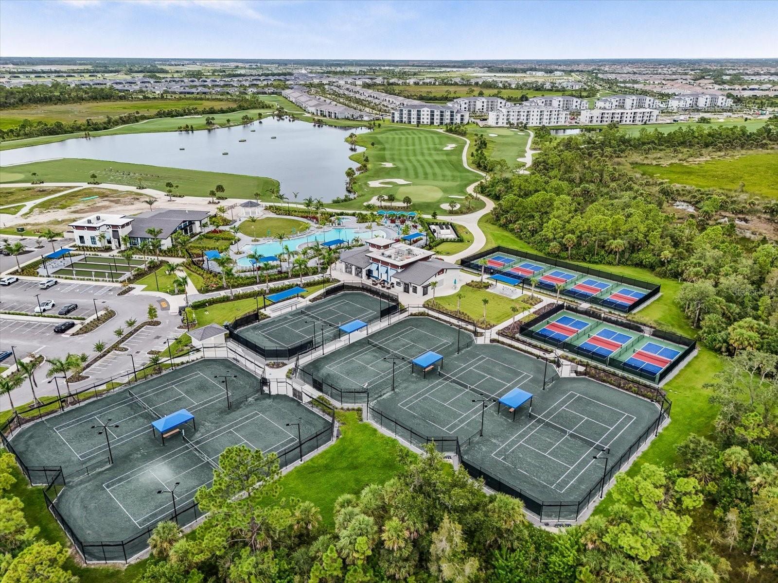 Image 38 of 58 For 12320 Wellen Golf Street 402