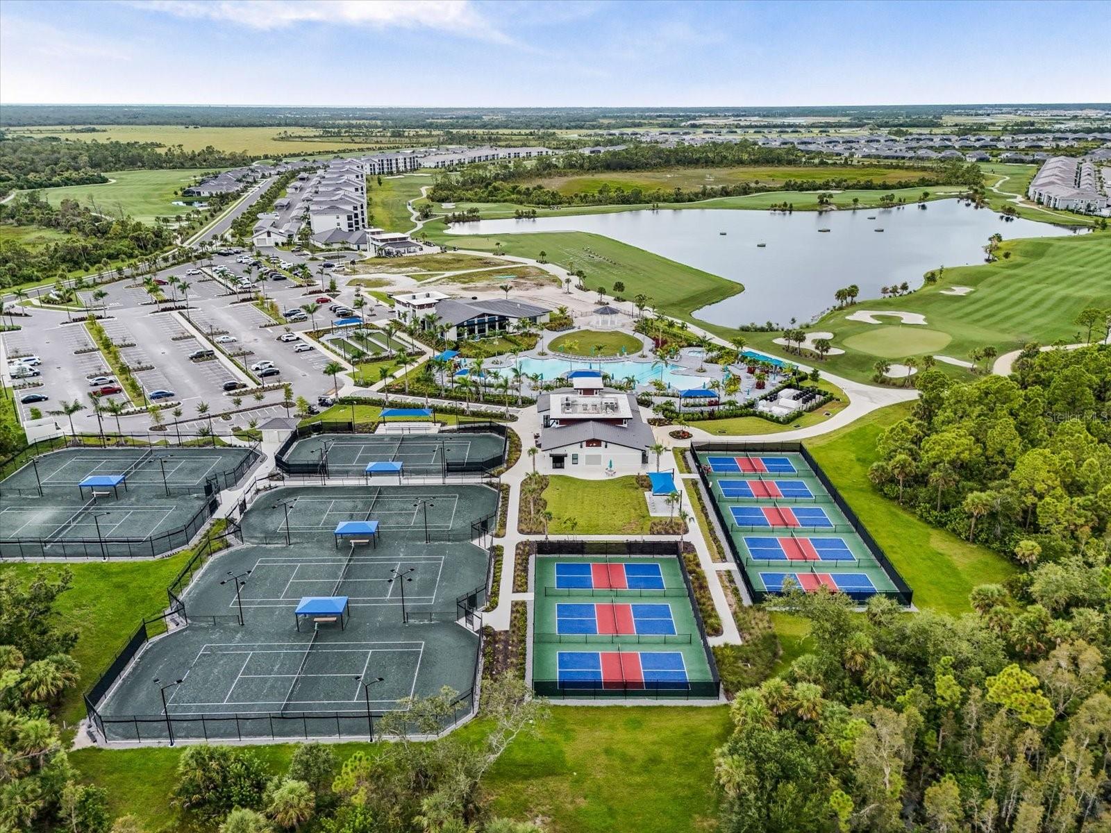 Image 39 of 58 For 12320 Wellen Golf Street 402