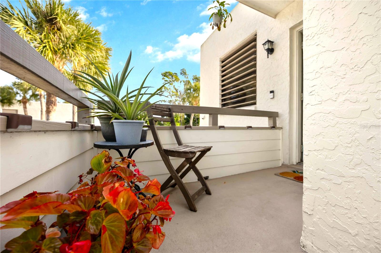 Image 25 of 31 For 320 Timber Lake Drive 320