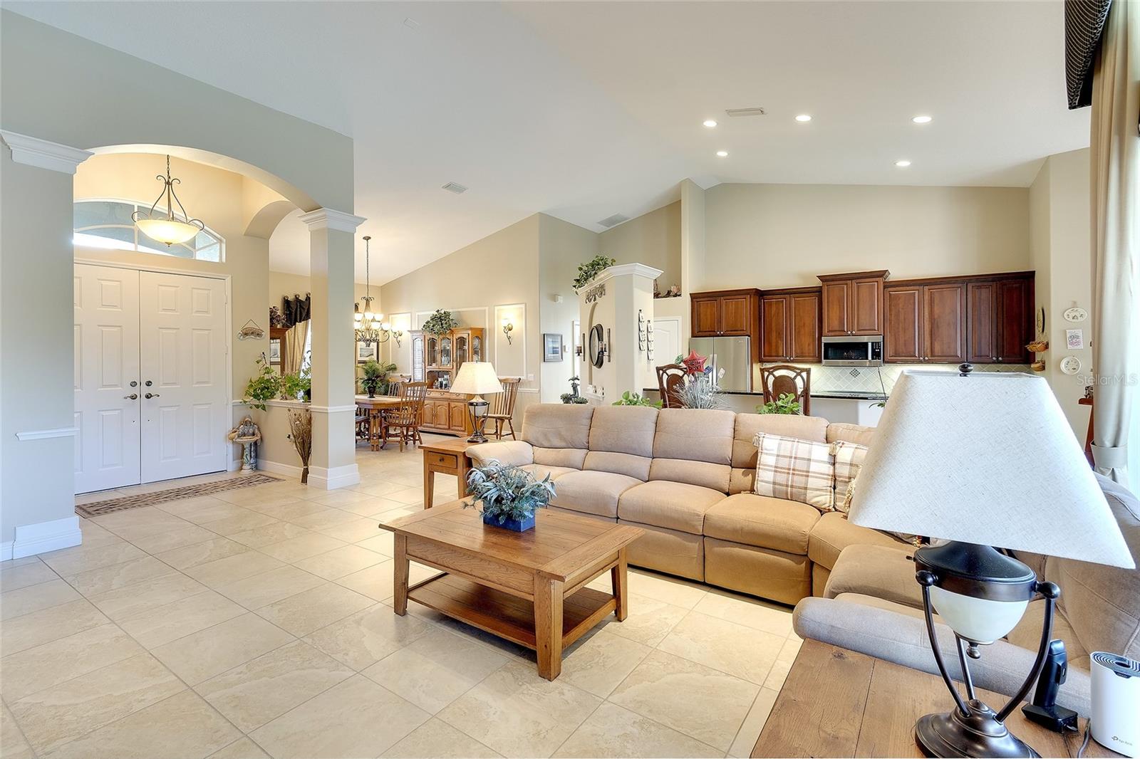 Image 10 of 39 For 11809 Oak Ridge Drive