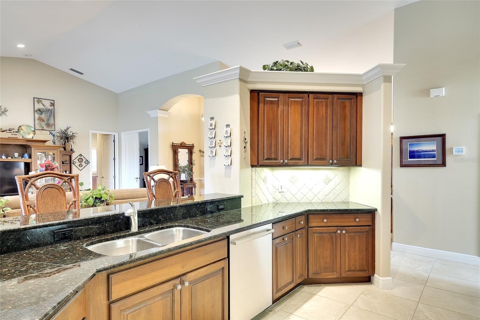 Image 13 of 39 For 11809 Oak Ridge Drive