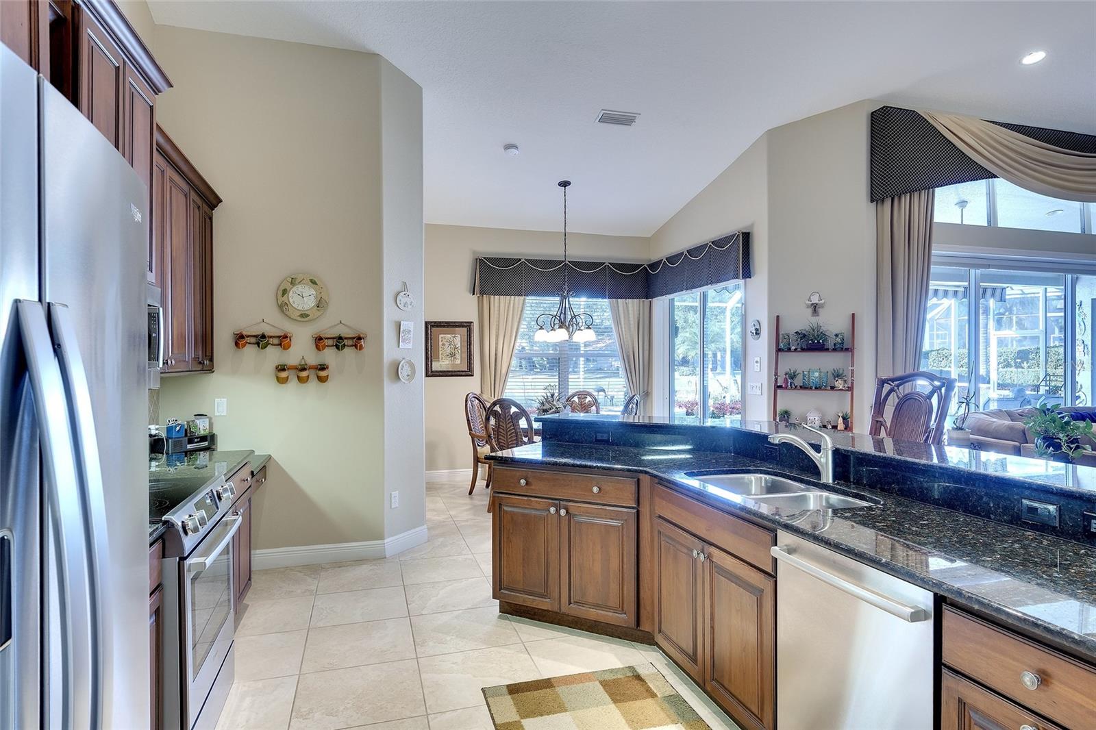 Image 14 of 39 For 11809 Oak Ridge Drive