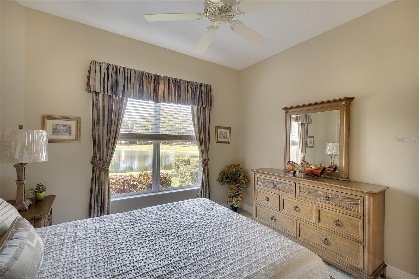 Image 25 of 39 For 11809 Oak Ridge Drive