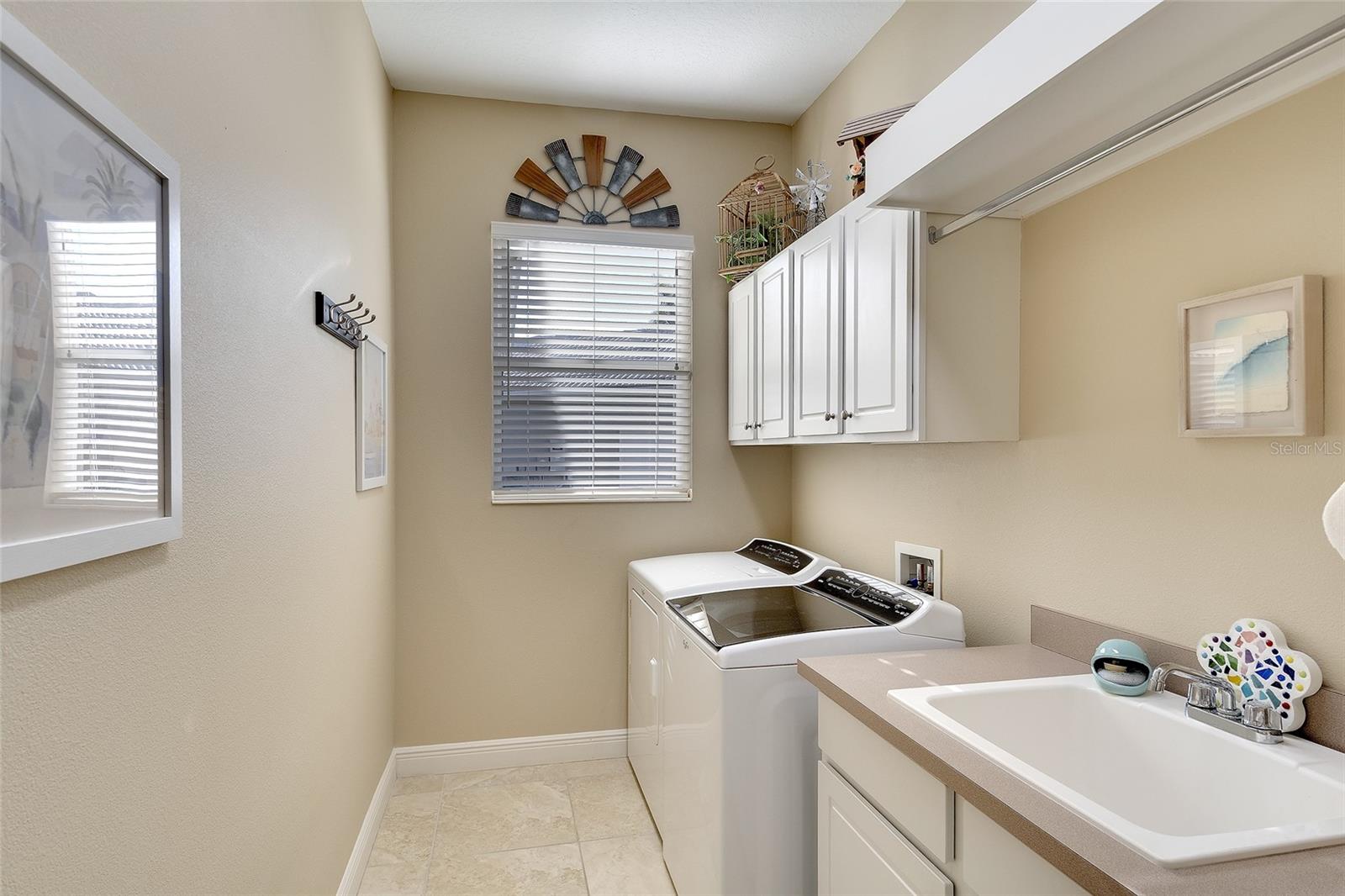 Image 27 of 39 For 11809 Oak Ridge Drive